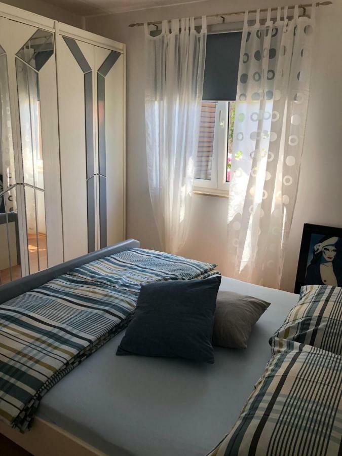 Apartman Gloria Daire Mali Lošinj Dış mekan fotoğraf